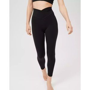 OFFLINE Real Me High Waisted Crossover Legging